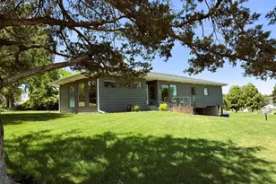 120 Highland Dr, Sterling, CO 80751 - Photo 1
