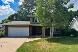 2219 Shawnee Ct, Fort Collins, CO 80525 - Photo 1