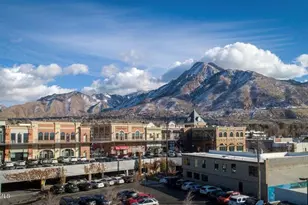 2250 E Murray Holladay Rd, Holladay, UT 84117 - Photo 9