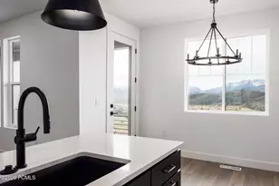 6033 N Fairview Dr, Heber City, UT 84032 - Photo 11