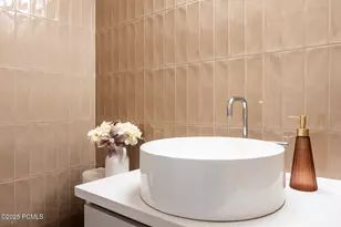 6055 N Fairview Dr, Heber City, UT 84032 - Photo 11