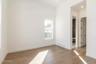 496 E Kayak Dr, Hideout, UT 84036 - Photo 15