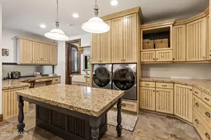 1 Cross Hill Ln, Sandy, UT 84092 - Photo 39