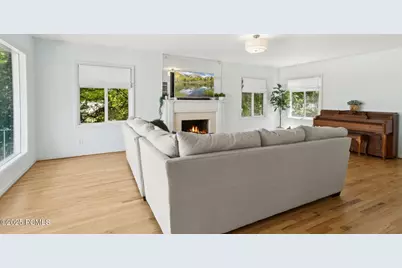 1925 E Hillcrest Avenue, Salt Lake City, UT 84106 - Photo 9