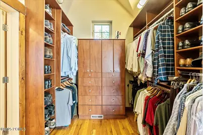 4757 S Meadowview Road, Murray, UT 84107 - Photo 47