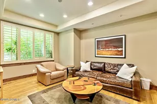 4757 S Meadowview Rd, Murray, UT 84107 - Photo 29