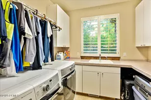 4757 S Meadowview Rd, Murray, UT 84107 - Photo 35