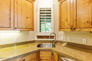 4757 S Meadowview Rd, Murray, UT 84107 - Photo 23