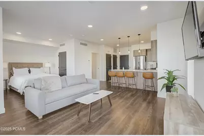 6495 Serviceberry Drive #Unit B205, Park City, UT 84098 - Photo 5