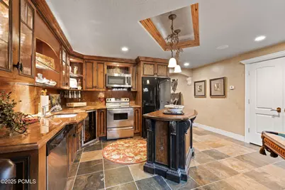 2238 E Cottonwood Cove Lane, Cottonwood Heights, UT 84121 - Photo 57