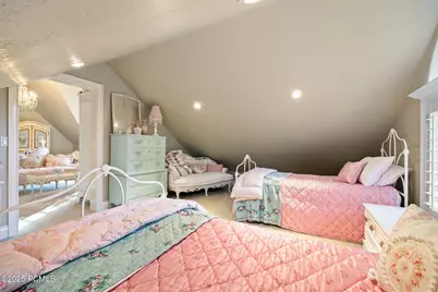 2238 E Cottonwood Cove Lane, Cottonwood Heights, UT 84121 - Photo 75