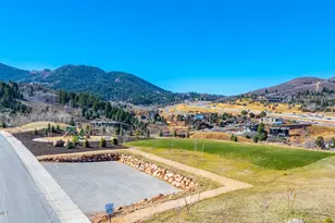 8254 N Sandalwood Ln, Park City, UT 84098 - Photo 33