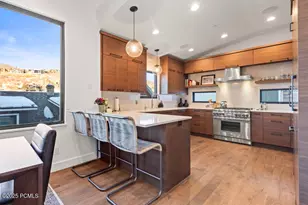 611 Rossie Hill Dr, Park City, UT 84060 - Photo 7