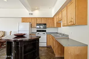 1716 W Fox Bay Dr, Heber City, UT 84032 - Photo 35