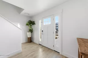 4752 S Hillhouse Cove, Murray, UT 84107 - Photo 3