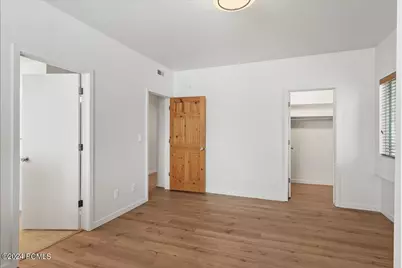 1600 Pinebrook Boulevard #Apt E4, Park City, UT 84098 - Photo 21