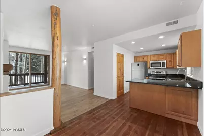1600 Pinebrook Boulevard #Apt E4, Park City, UT 84098 - Photo 9