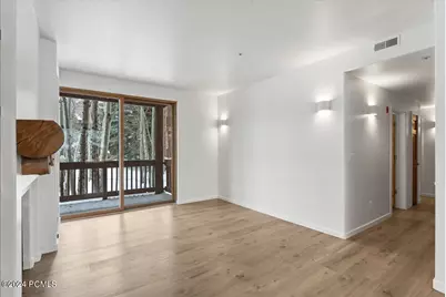 1600 Pinebrook Boulevard #Apt E4, Park City, UT 84098 - Photo 7