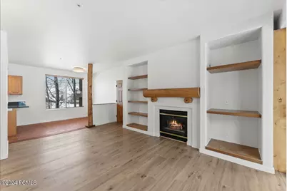 1600 Pinebrook Boulevard #Apt E4, Park City, UT 84098 - Photo 5
