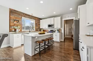 215 E 300, Midway, UT 84049 - Photo 3