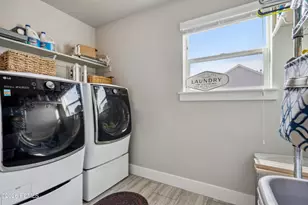 215 E 300, Midway, UT 84049 - Photo 27