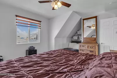 7462 S 2300, Cottonwood Heights, UT 84121 - Photo 19