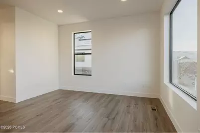 945 S Cloverfield Court, Heber City, UT 84032 - Photo 11
