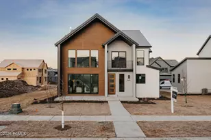 945 S Cloverfield Ct, Heber City, UT 84032 - Photo 1