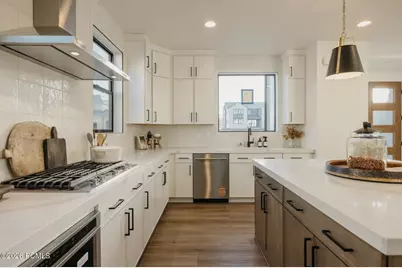 945 S Cloverfield Court, Heber City, UT 84032 - Photo 3