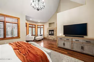 5083 S Clarenden Pl, Holladay, UT 84117 - Photo 17