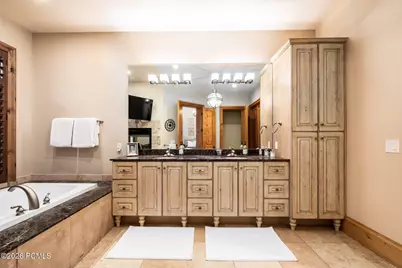 5083 S Clarenden Place, Holladay, UT 84117 - Photo 21