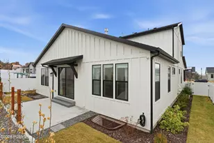 8569 S Round Stone Cove, Sandy, UT 84094 - Photo 29