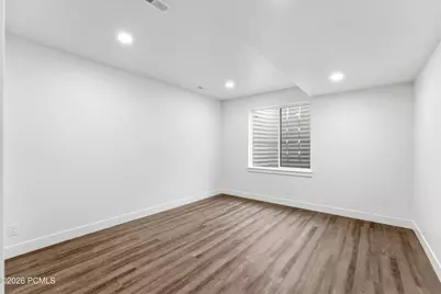 8569 S Round Stone Cove, Sandy, UT 84094 - Photo 67