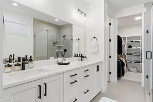 8569 S Round Stone Cove, Sandy, UT 84094 - Photo 47