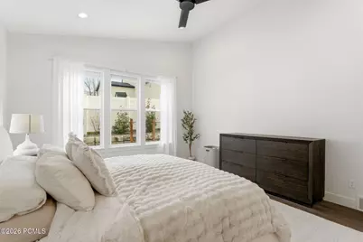 8569 S Round Stone Cove, Sandy, UT 84094 - Photo 43