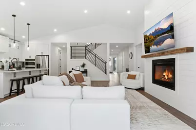 8569 S Round Stone Cove, Sandy, UT 84094 - Photo 41