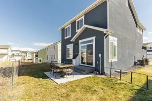 3381 E Stillwater Dr, Eagle Mountain, UT 84005 - Photo 11