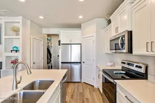 3381 E Stillwater Dr, Eagle Mountain, UT 84005 - Photo 23