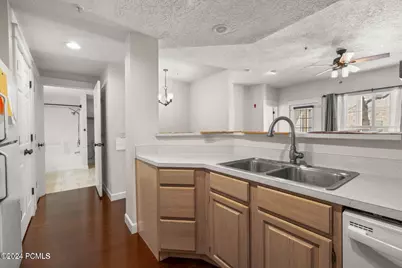 900 Bitner Road #B16, Park City, UT 84098 - Photo 7