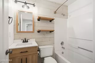 2303 E Hawthorne St, Saratoga Springs, UT 84043 - Photo 25