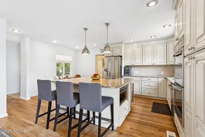 1925 E Hillcrest Avenue, Salt Lake City, UT 84106 - Photo 15
