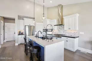 11125 N Shoreline Dr, Hideout, UT 84036 - Photo 11