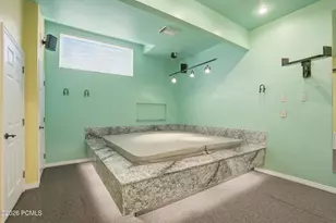 10 La Montagne Ln, Sandy, UT 84092 - Photo 35