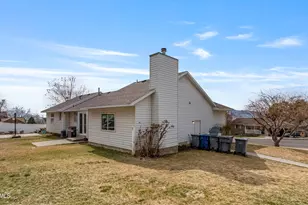 320 E 1350, Pleasant Grove, UT 84062 - Photo 35