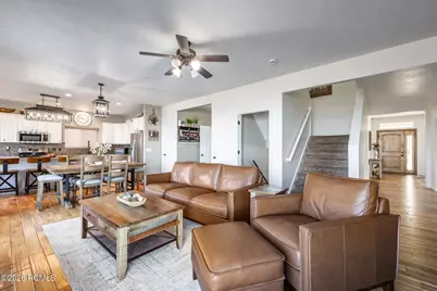 1907 Aspen Leaf Place, Draper, UT 84020 - Photo 3