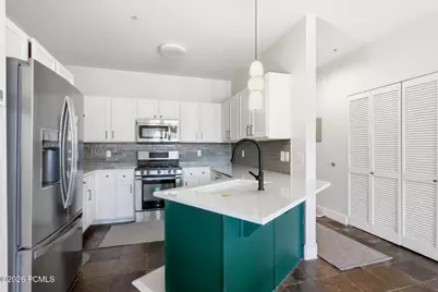 8370 Meadowview Court #B24, Park City, UT 84098 - Photo 5