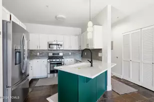 8370 Meadowview Ct, Park City, UT 84098 - Photo 5