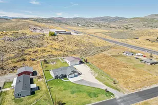 291 S Democrat Alley, Kamas, UT 84036 - Photo 3