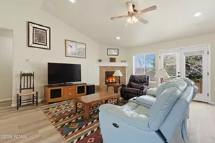 5325 Bridle Cir, Oakley, UT 84055 - Photo 9