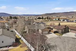 5325 Bridle Cir, Oakley, UT 84055 - Photo 3